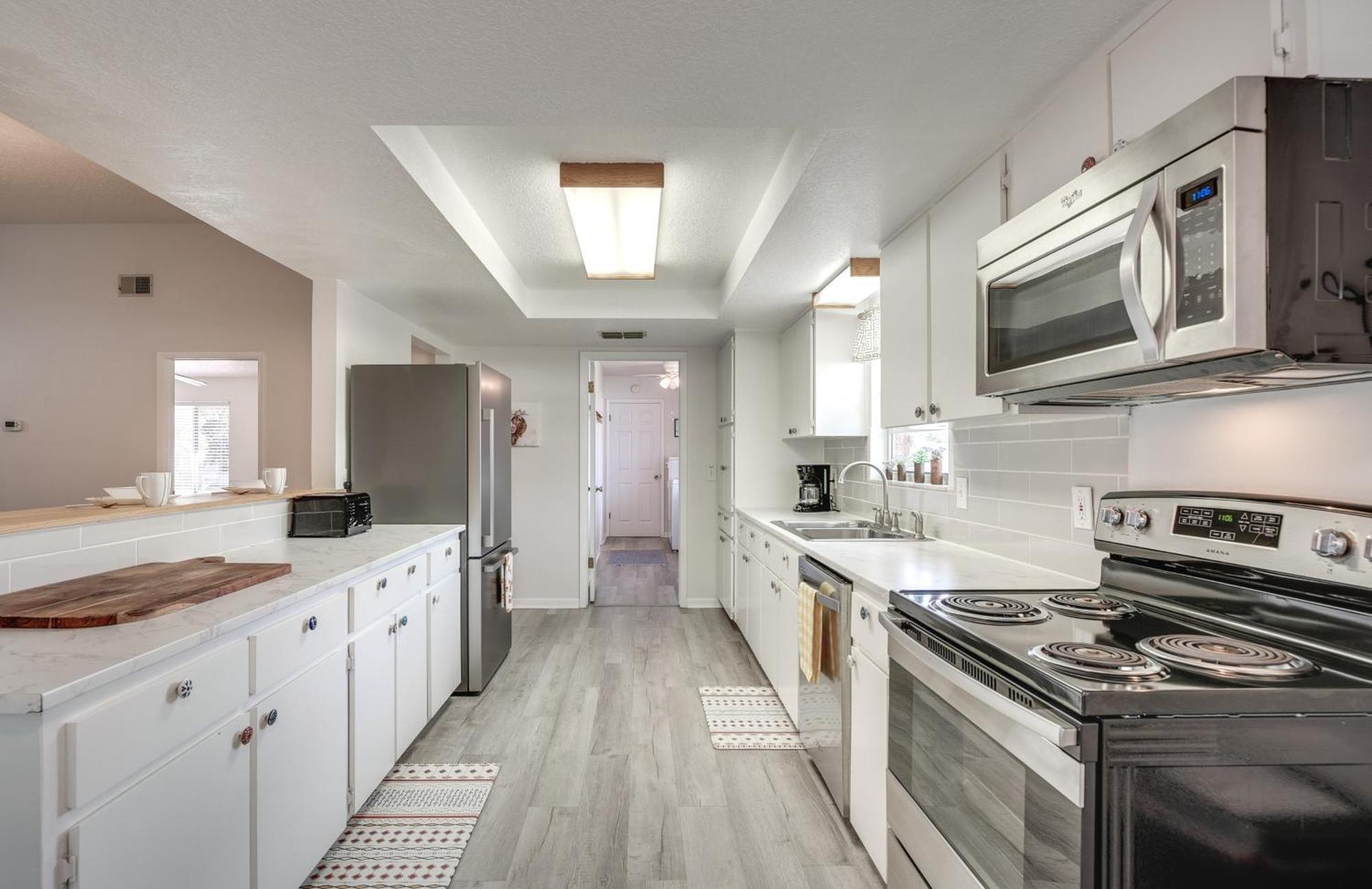 Spring Hill Retreat With Heated Pool And 4-In-1 Grill Villa ภายนอก รูปภาพ